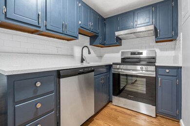 12 Pond Ln unit 34, Arlington, MA 02474 - photo 4