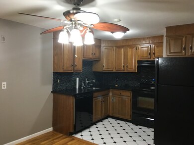 4 Albert Dr unit 12, Woburn, MA 01801 - photo 3