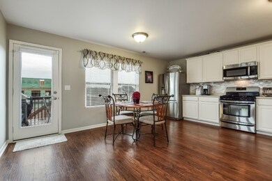 008-Kitchen-5734163-medium