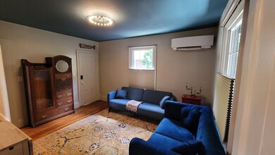 55 Buffum St unit 2, Salem, MA 01970 - photo 4