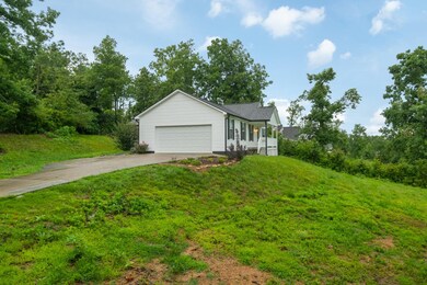 293 Ellis Cir, Chatsworth, GA 30705 - photo 4