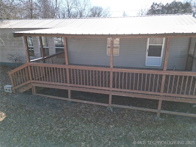 COVERED PORCH