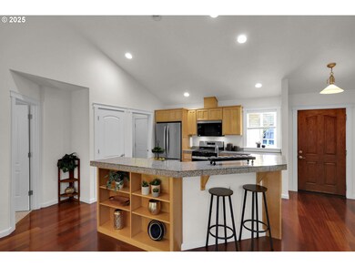 1025 Swenson Ln, Eugene, OR 97404 - photo 5