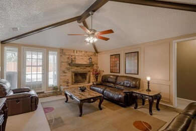 228 Carolyn Dr, Hurst, TX 76054 - photo 6