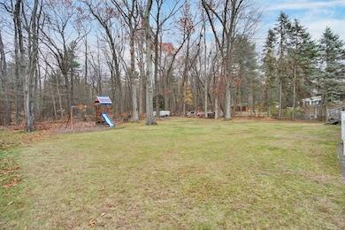 8 Glenn Dr, Wilbraham, MA 01095 - photo 3