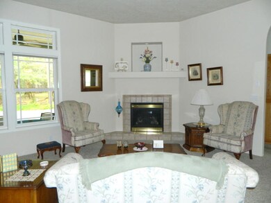 892 Barker Dr, Merlin, OR 97532 - photo 6