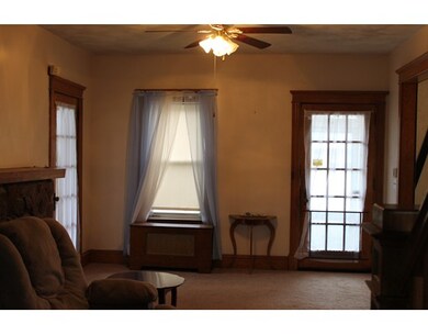 24 Meredith St, Springfield, MA 01108 - photo 2