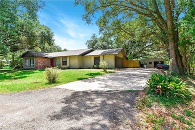 411 E Nichols St, Welsh, LA 70591 - photo 4