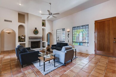 5520 N 3rd Ave Phoenix AZ-large-005-7-Li