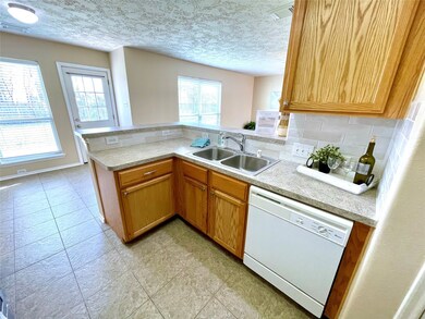 1404 Barras St, Alvin, TX 77511 - photo 7