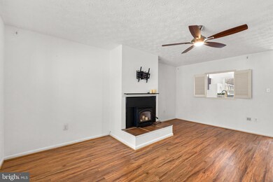 18656 Winding Creek Place, Germantown, MD 20874 - photo 3