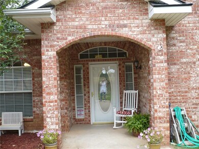 Inviting entryway!