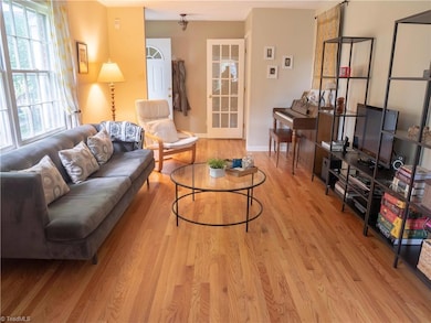 703 Longview St, Greensboro, NC 27403 - photo 3