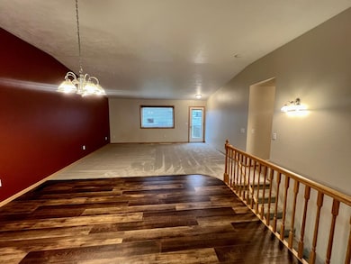 2138 14th St NW, Minot, ND 58703 - photo 4