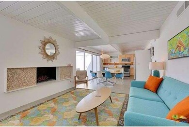 577 E Glen Cir S, Palm Springs, CA 92262 - photo 2