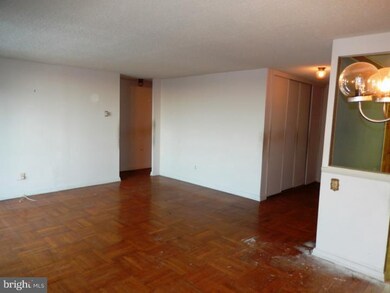 Radnor House unit 716, Bryn Mawr, PA 19010 - photo 3