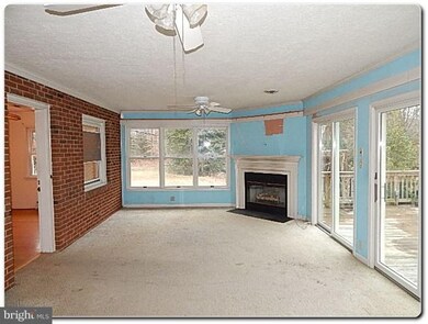 9780 Elm Ln, La Plata, MD 20646 - photo 5