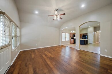 31031 Imperial Walk Ln, Spring, TX 77386 - photo 4