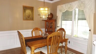 6200 McNaughten Grove Ln, Columbus, OH 43213 - photo 5