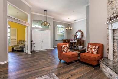 32755468_home_living_room_6