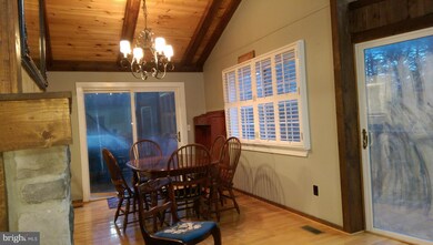 515 Stuart Dr, Basye, VA 22810 - photo 5