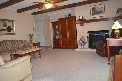 219 Adams Ln, Harrodsburg, KY 40330 - photo 2