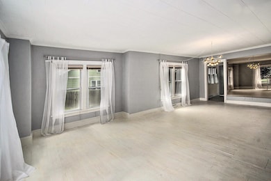 919 Lawndale St, Ludington, MI 49431 - photo 5