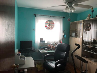 06C0FFFE-A670-465B-9884-F4633A9A5908