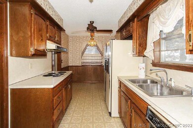 12828 S 114th East Ave, Broken Arrow, OK 74011 - photo 7