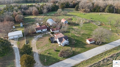 15755 Chat Ave, Cole Camp, MO 65325 - photo 3