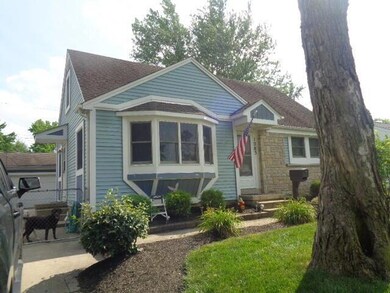 1283 Bryson Rd, Columbus, OH 43224 - photo 2