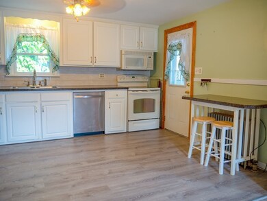 34 Norman Terrace, Feeding Hills, MA 01030 - photo 4