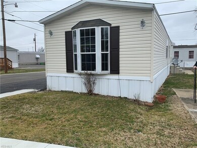 825 S 2nd St, Coshocton, OH 43812 - photo 4