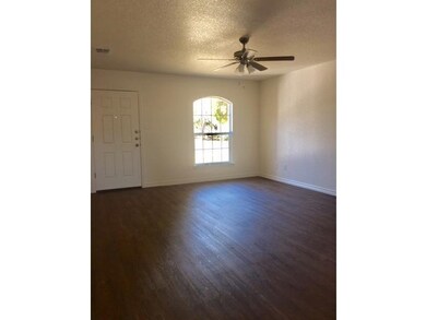 209 Gibson St, Copperas Cove, TX 76522 - photo 3