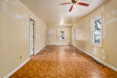 209 Theodore St, Battle Creek, MI 49014 - photo 2