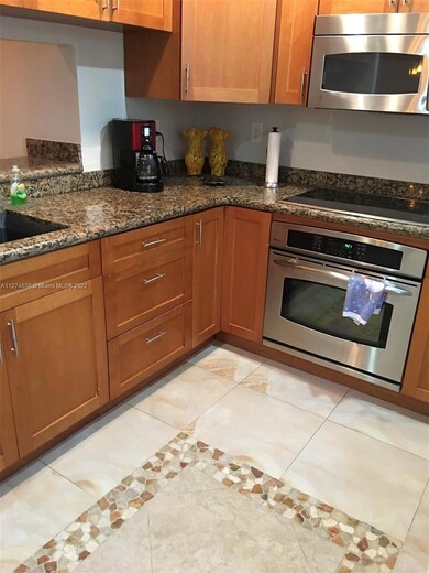 3578 Magellan Cir unit 2383, Miami, FL 33180 - photo 2