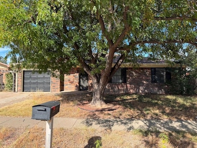 2106 N Beaver St, Guymon, OK 73942 - photo 2