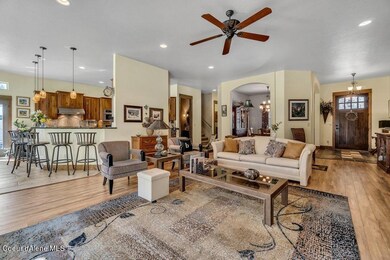 9 Living Room.jpg-SMALL