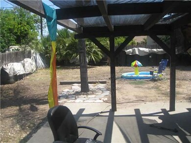 ROOF OF PATIO IS ROTTING AWAY....LOTS OF FIXUP WOR