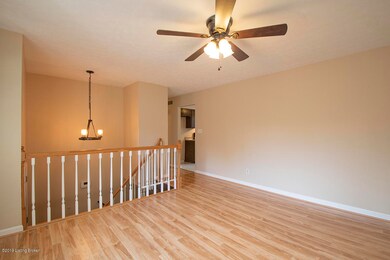 8420 Roseborough Rd, Louisville, KY 40228 - photo 4