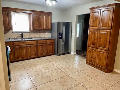 20491 NW Cache Rd, Indiahoma, OK 73552 - photo 6