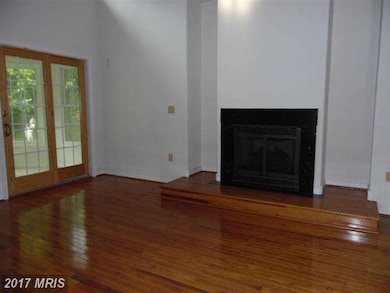 4904 Shanti Ln, Rosedale, MD 21237 - photo 7