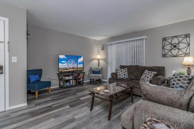 Full View_Living Room_Unit 2