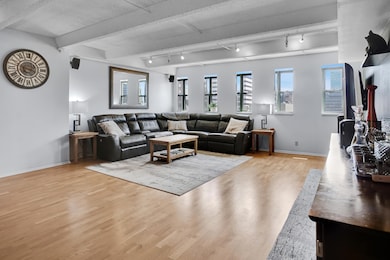 The Blatz Offices unit 916, Milwaukee, WI 53202 - photo 5