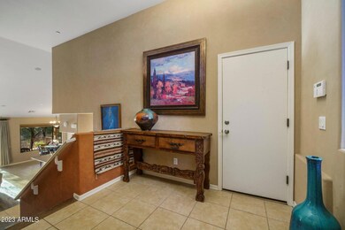 Large entry area with plenty of room