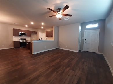 9863 Grosbeak Ln, Magnolia, TX 77354 - photo 4