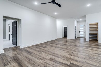 9018 E 33rd St S, Wichita, KS 67210 - photo 6