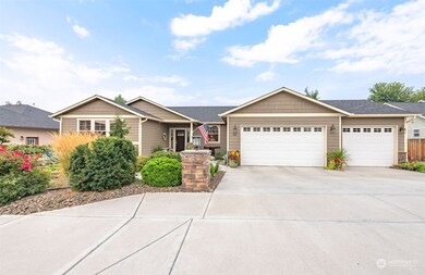 54 S Meadowbrook Ln, East Wenatchee, WA 98802 - photo 3