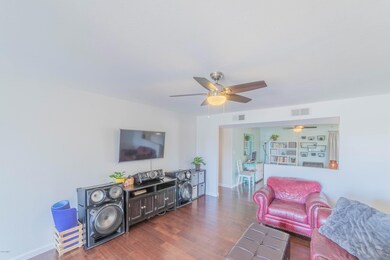 2209 E Frye Rd-0710-HDR