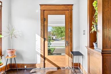 727 W 2nd St, Seymour, IN 47274 - photo 7